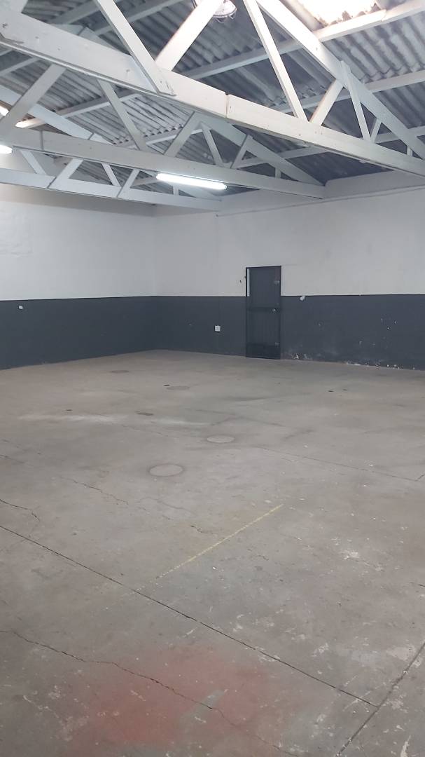 To Let commercial Property for Rent in North End Eastern Cape
